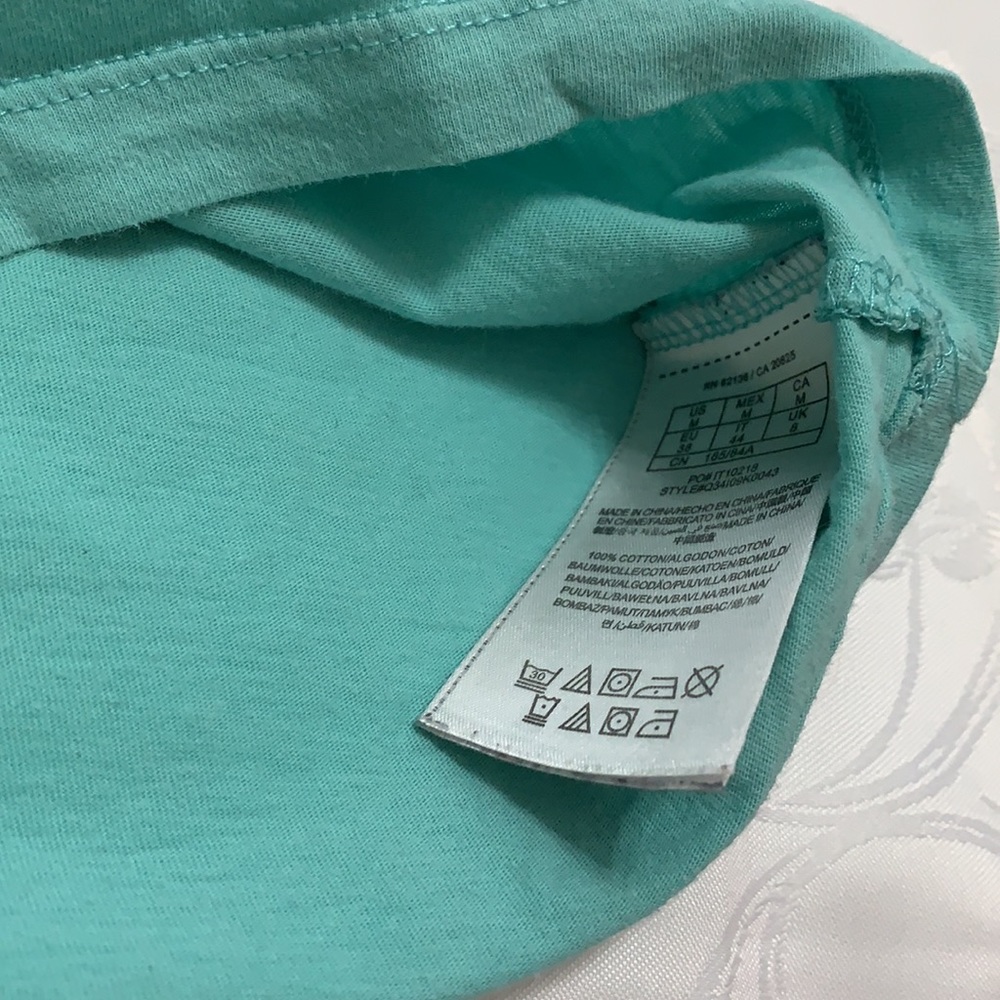 GUESS t-shirt - Picture 6 of 11